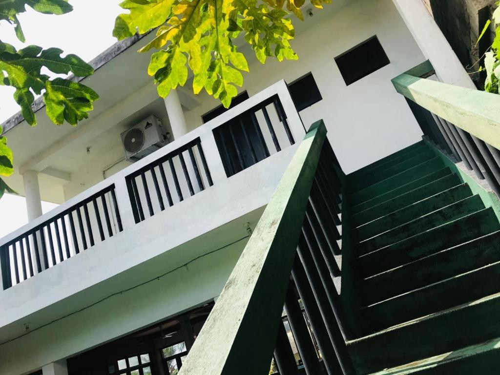 Guesthouse Panorama 贝鲁沃勒 外观 照片
